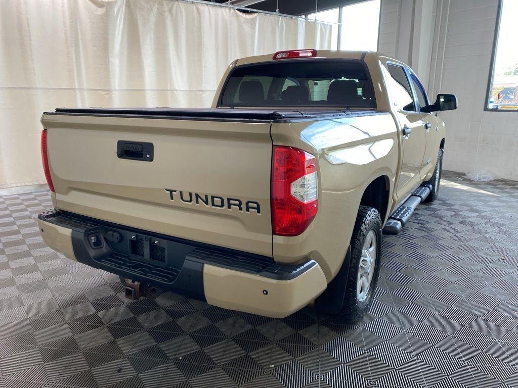 Used 2018 Quicksand Toyota SR5 image 13