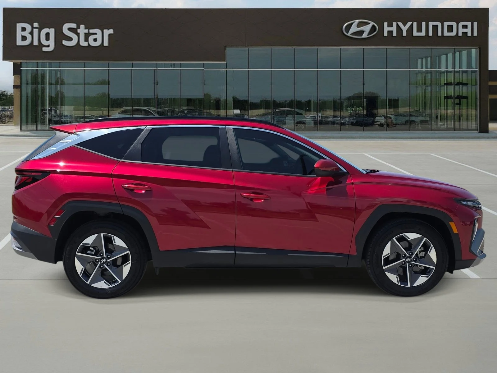 Used 2025 Ultimate Red Hyundai SEL image 5