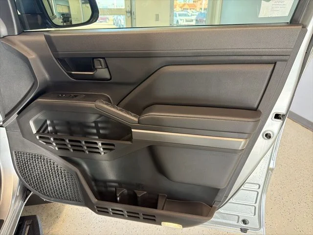 2026 Toyota Tacoma SR5 - Photo 40