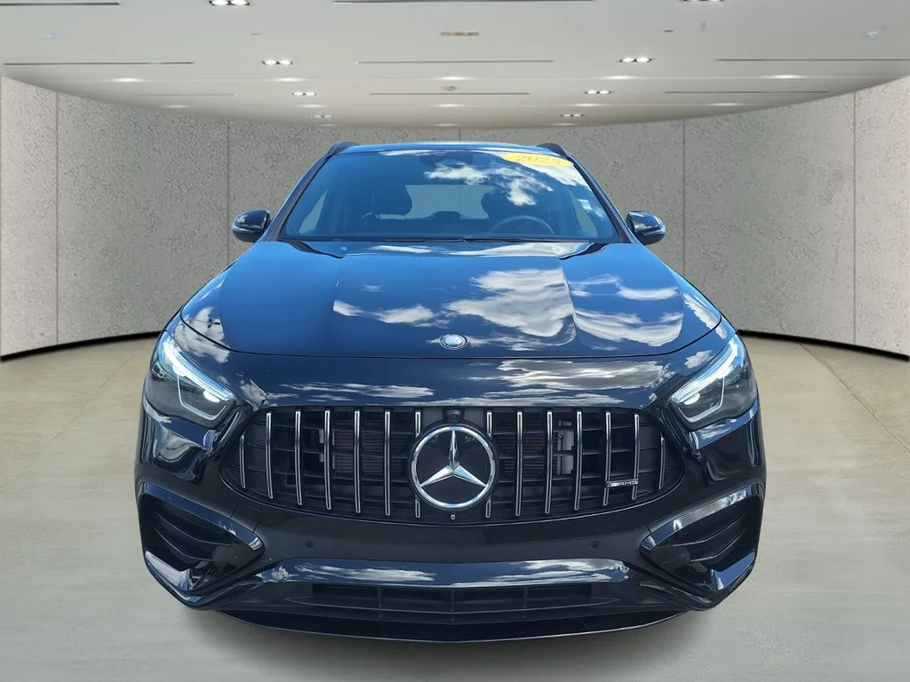 Used 2025  Mercedes-Benz GLA 35 AMG® image 7