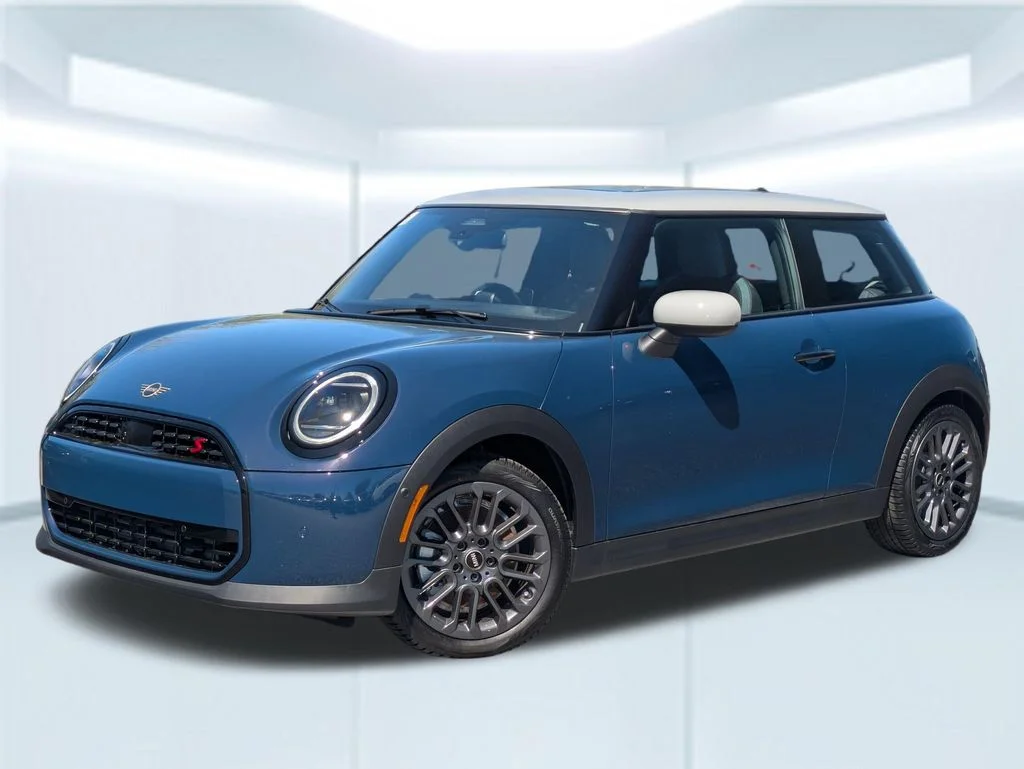 2026 MINI Hardtop Cooper S Signature's photo