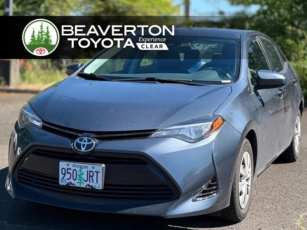 Used 2017  Toyota L image 1