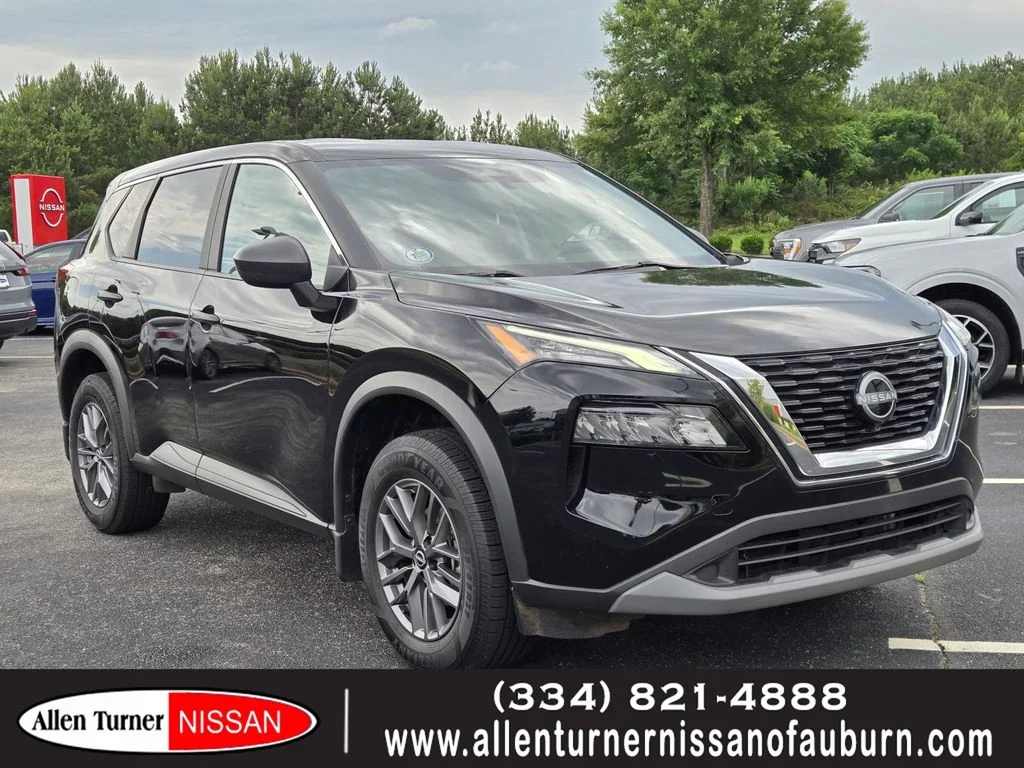 2023 Nissan Rogue S FWD's photo