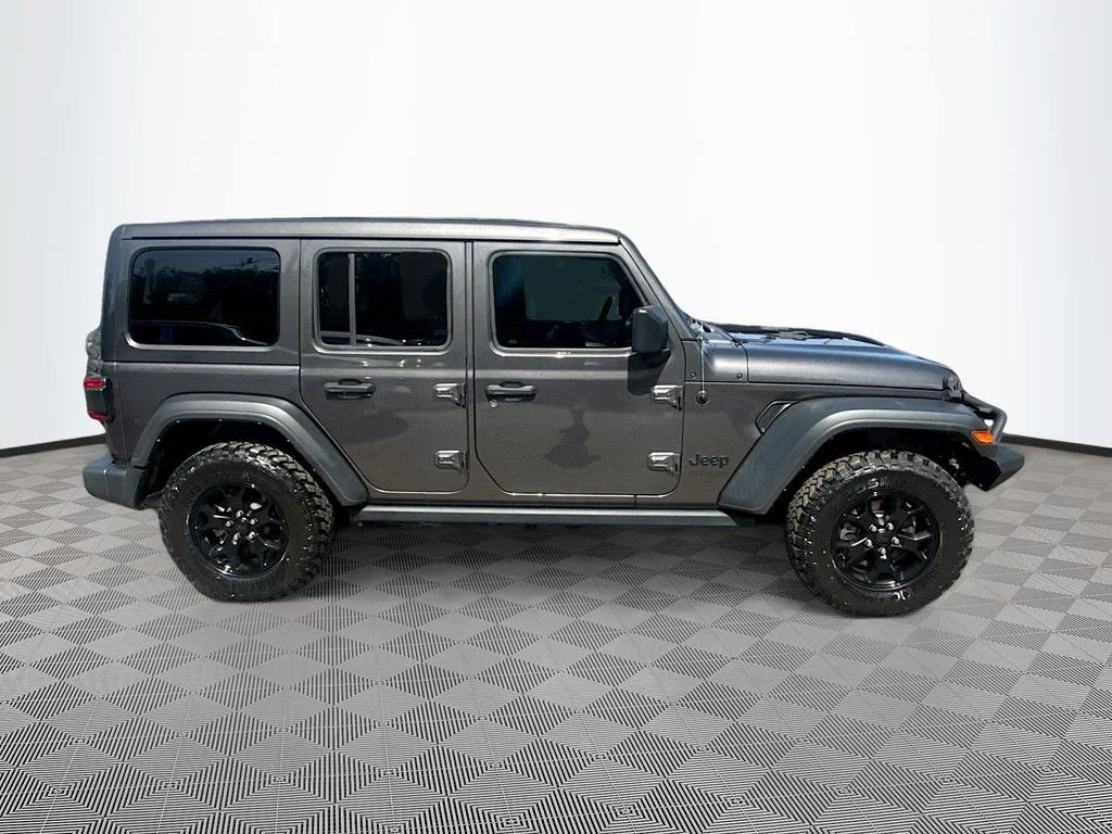 Used 2021 Gray Jeep Unlimited Willys image 5