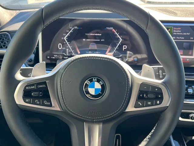 2026 BMW X7 40i - Photo 10