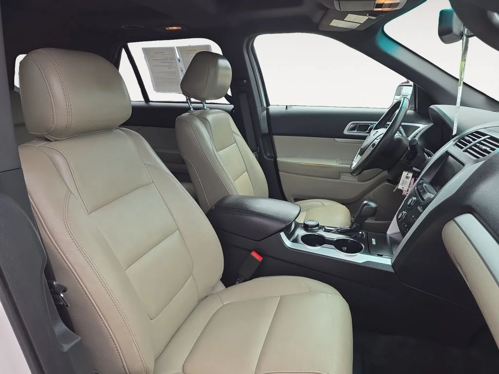 Used 2014 White Ford XLT image 10