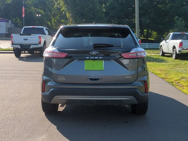 Used 2024 Gray Ford SEL image 12