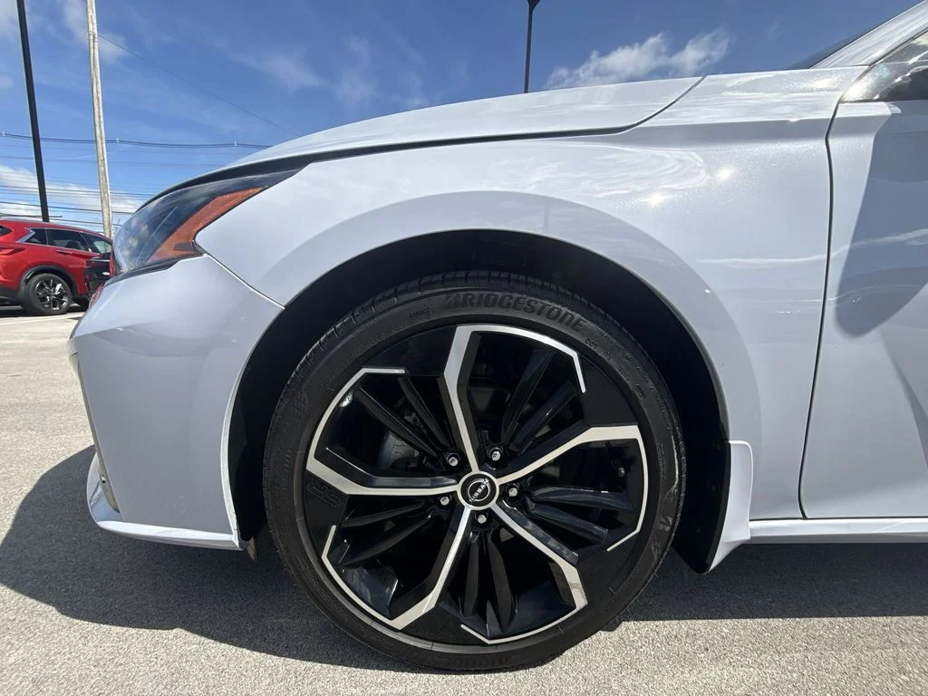 Used 2024 Gray Nissan 2.5 SR image 10