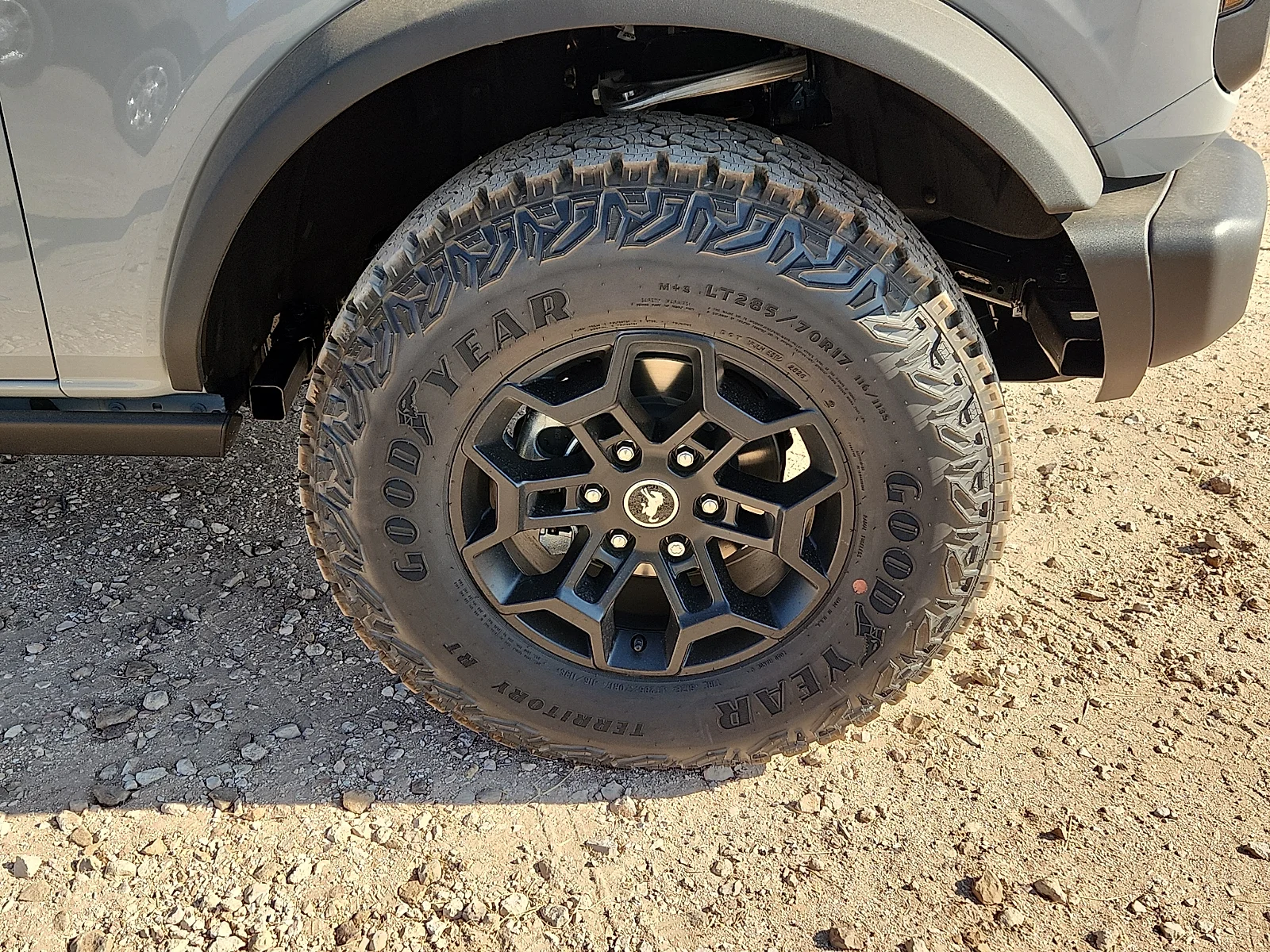 New 2026 Avalanche Gray Ford Badlands image 9