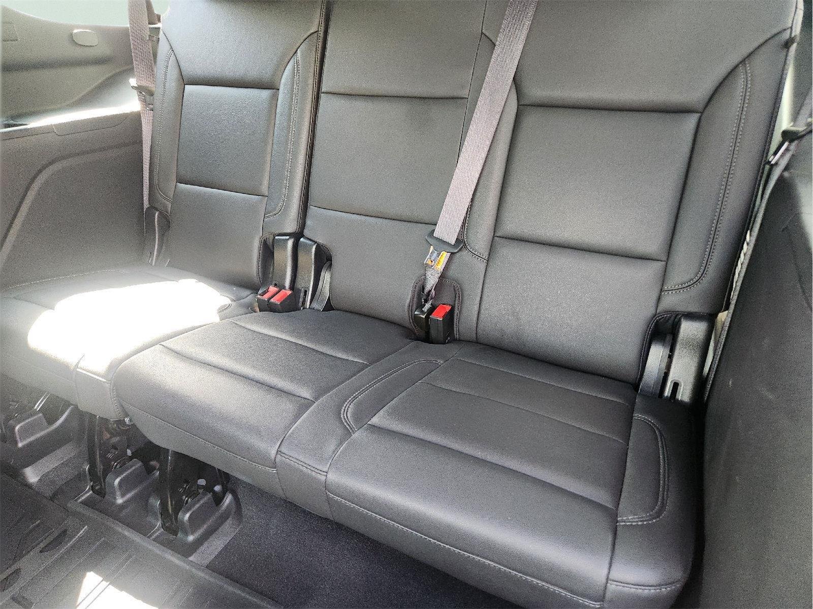Used 2023 Summit White Chevrolet Z71 image 28