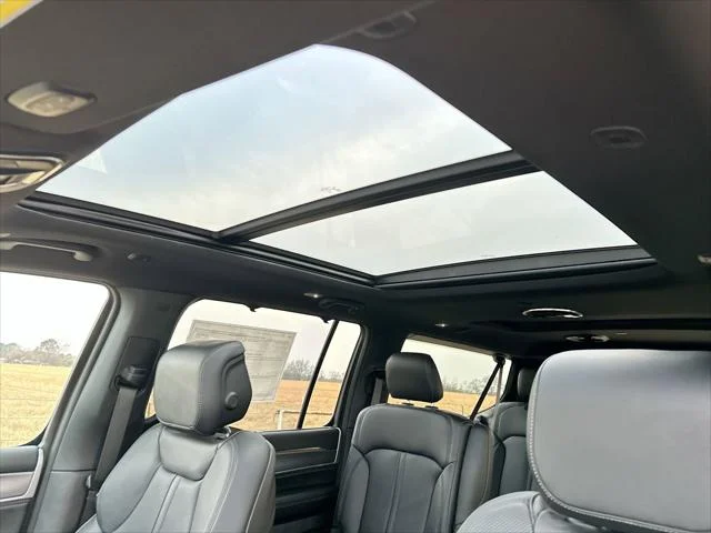 New 2026 Bright White Clear-Coat Exterior Paint Jeep Limited Reserve image 22