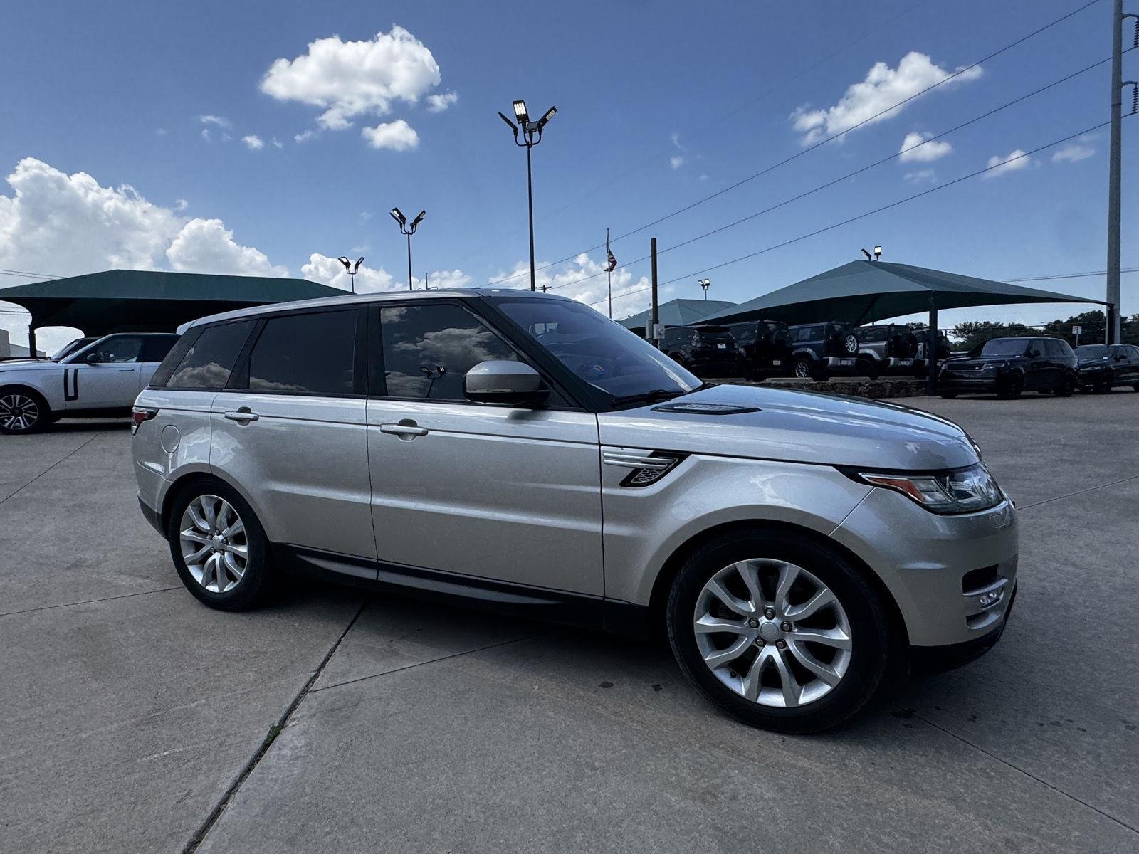 Used 2016  Land Rover V6 HSE image 10