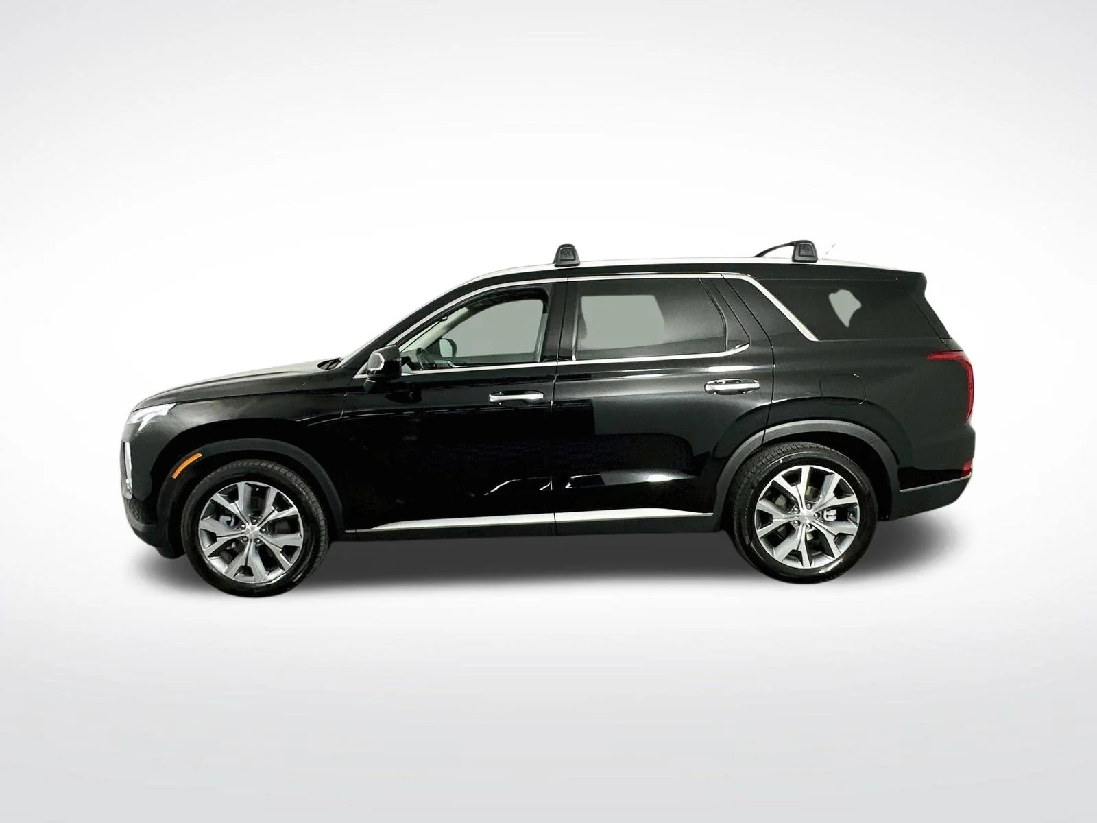 Used 2022 Abyss Black Pearl Hyundai SEL image 5