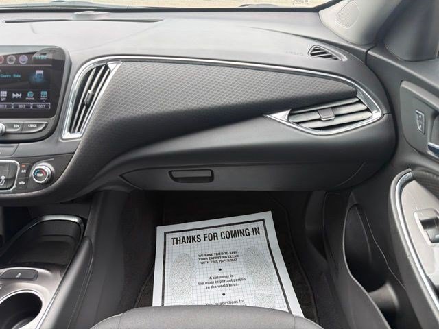 Used 2017 Blue Velvet Metallic Chevrolet LT image 21