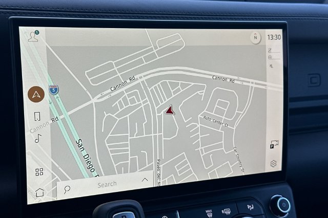 New 2026 Fuji White Land Rover S image 17
