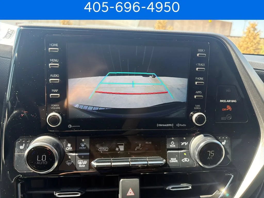 Pre-Owned 2022 Toyota Highlander XLE
