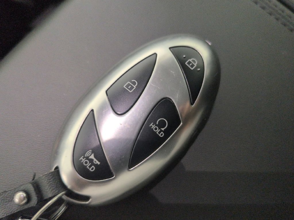 2025 Hyundai Santa Fe SE - Photo 46