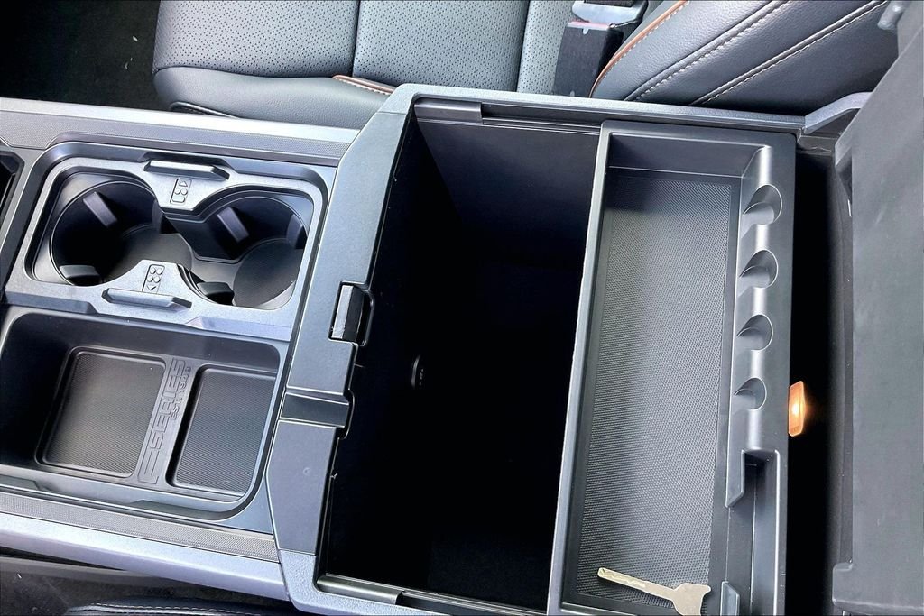 New 2026 Ford Super Duty F-250 Lariat 4D Crew Cab