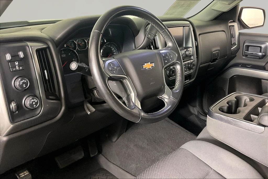 Used 2019 White Chevrolet LT image 15