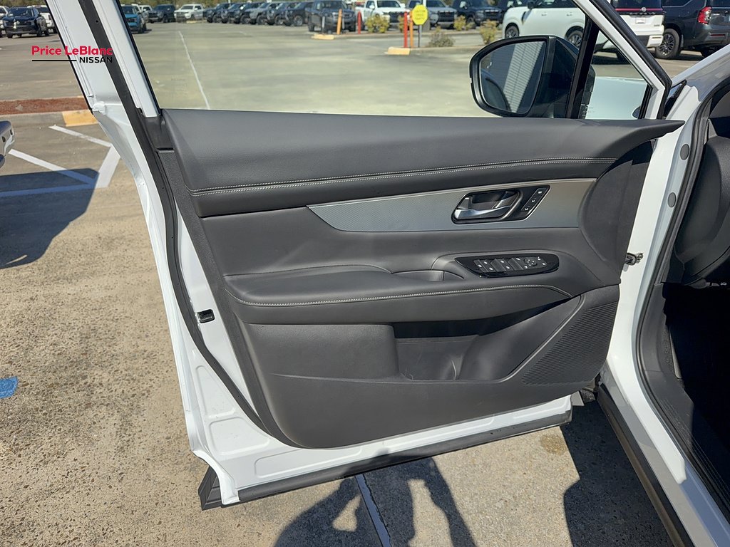 Certified Used 2026 Everest White Pearl Nissan SL image 26