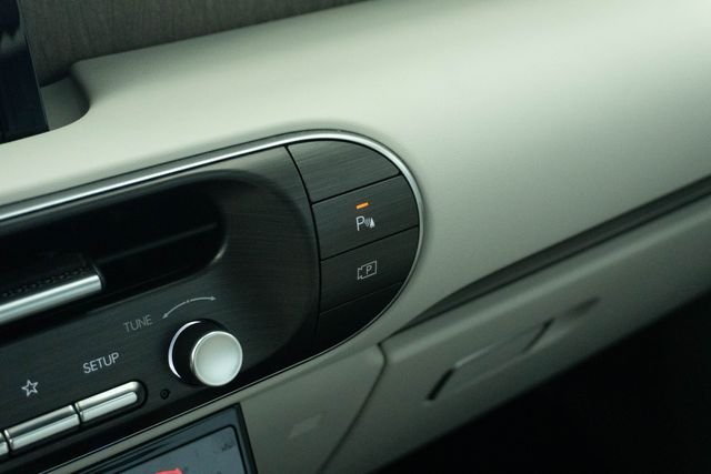 Certified Used 2026 White Hyundai SEL Convenience image 15
