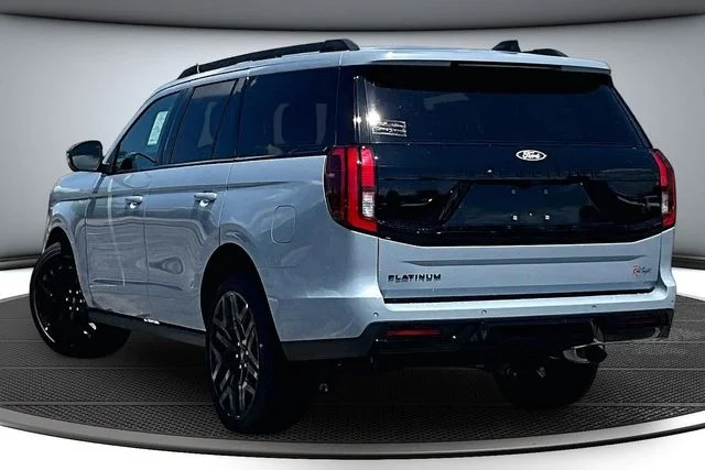 New 2027 Glacier Gray Metallic Tri-Coat Ford Platinum image 3
