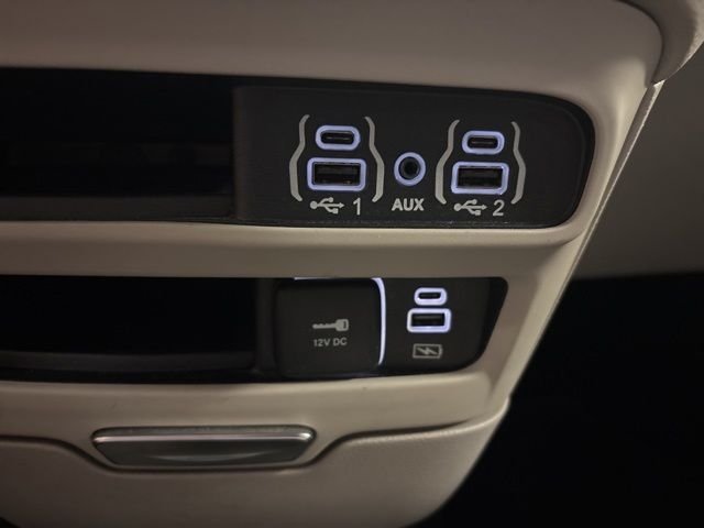 Used 2022 White Chrysler Touring L image 25