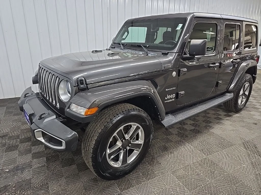 Used 2022 Gray Jeep Unlimited Sahara image 8