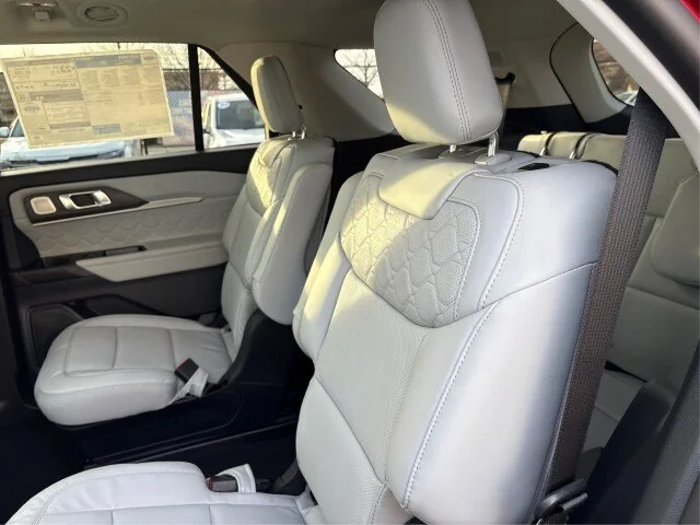 New 2026 Rapid Red Metallic Tinted Clearcoat Ford Platinum™ image 30