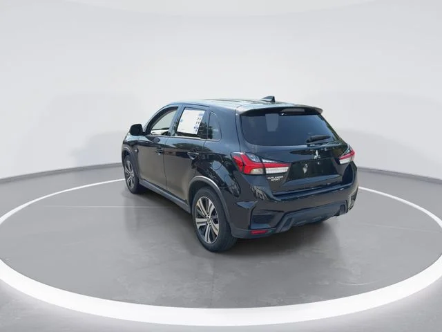 Used 2025 Black Mitsubishi  image 7