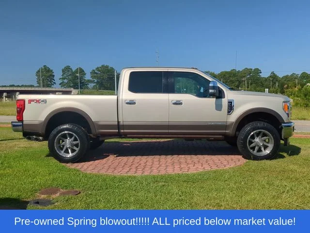 Used 2017  Ford King Ranch image 14