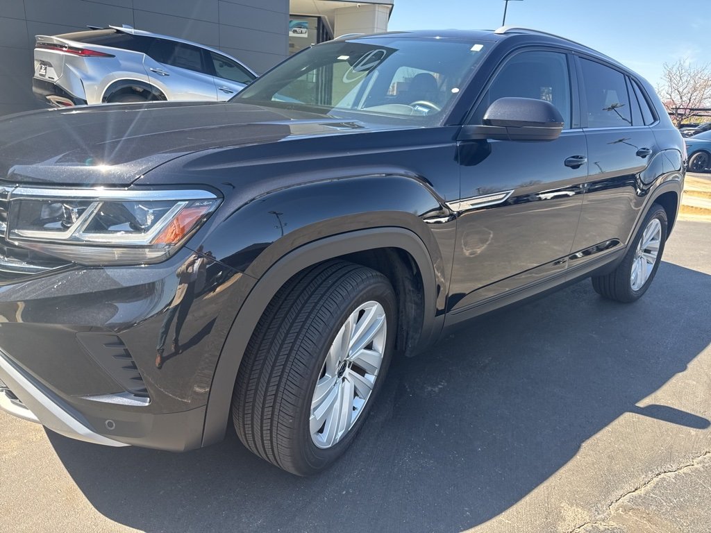 2022 Volkswagen Atlas Cross Sport SE w/Tech