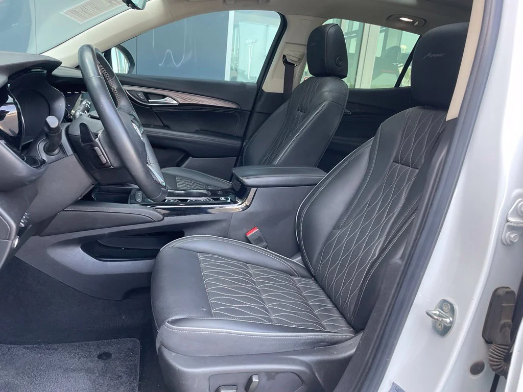 Used 2022 White Buick Avenir image 10