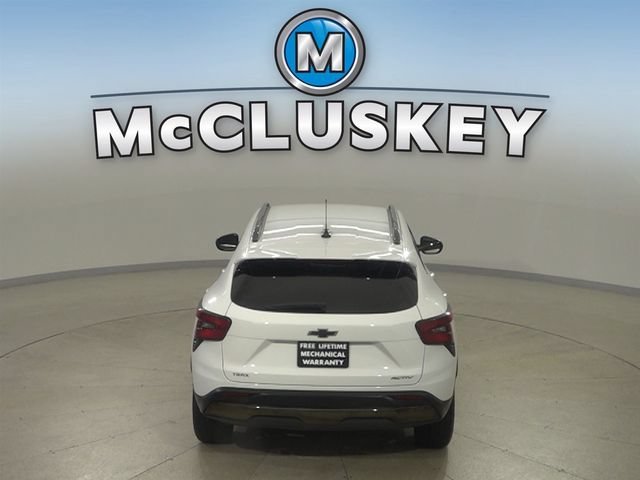 Certified Used 2024 Summit White Chevrolet ACTIV image 23