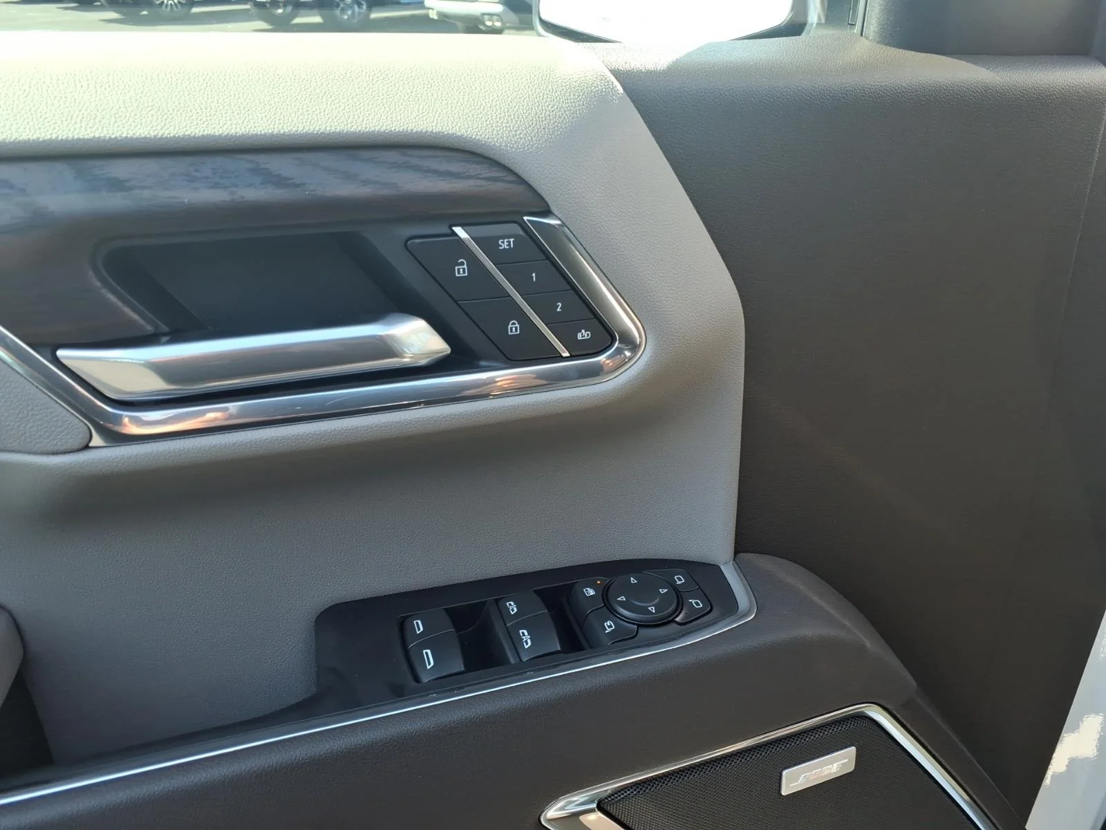2026 GMC Sierra 1500 SLT - Photo 11