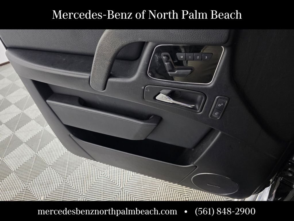 Used 2016 Black Mercedes-Benz G 550 image 22