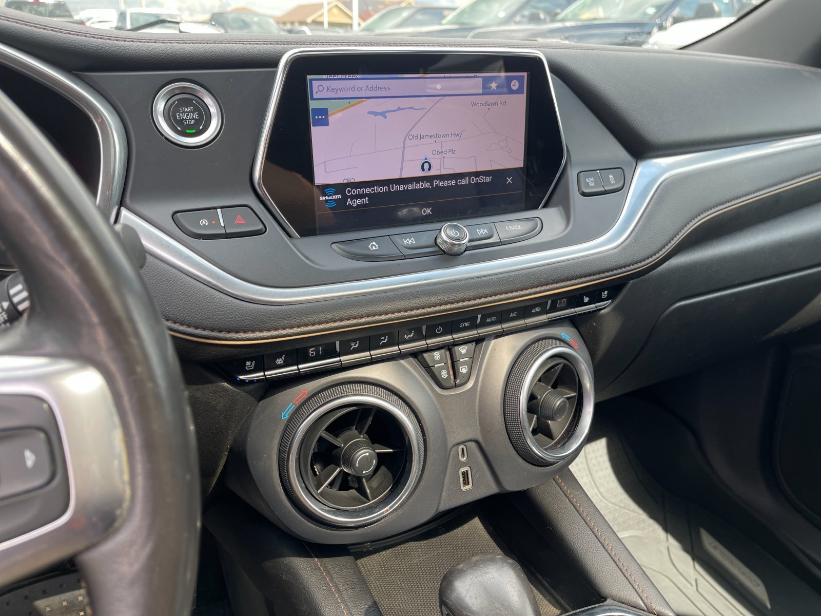 Used 2021 IRIDESCENT PEARL TRICOAT Chevrolet Premier image 19