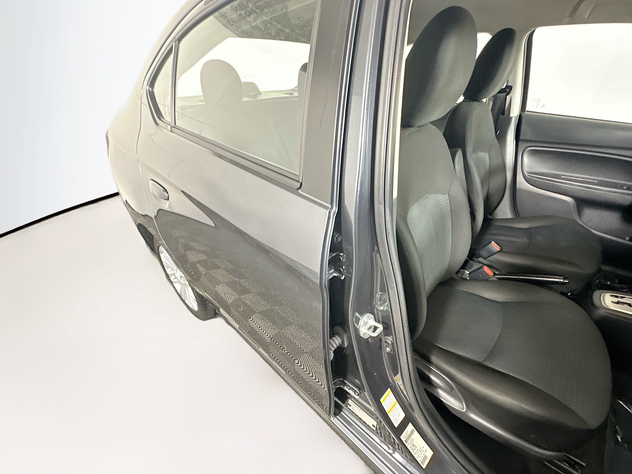 Used 2024 Black Mitsubishi ES image 27