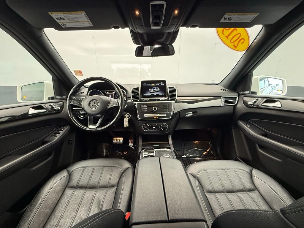 Used 2019 White Mercedes-Benz GLE 400 image 4