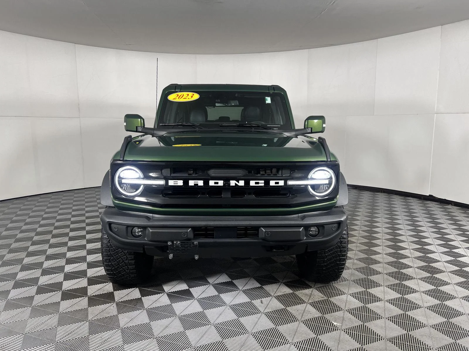 Used 2023 Eruption Green Ford Outer Banks image 42