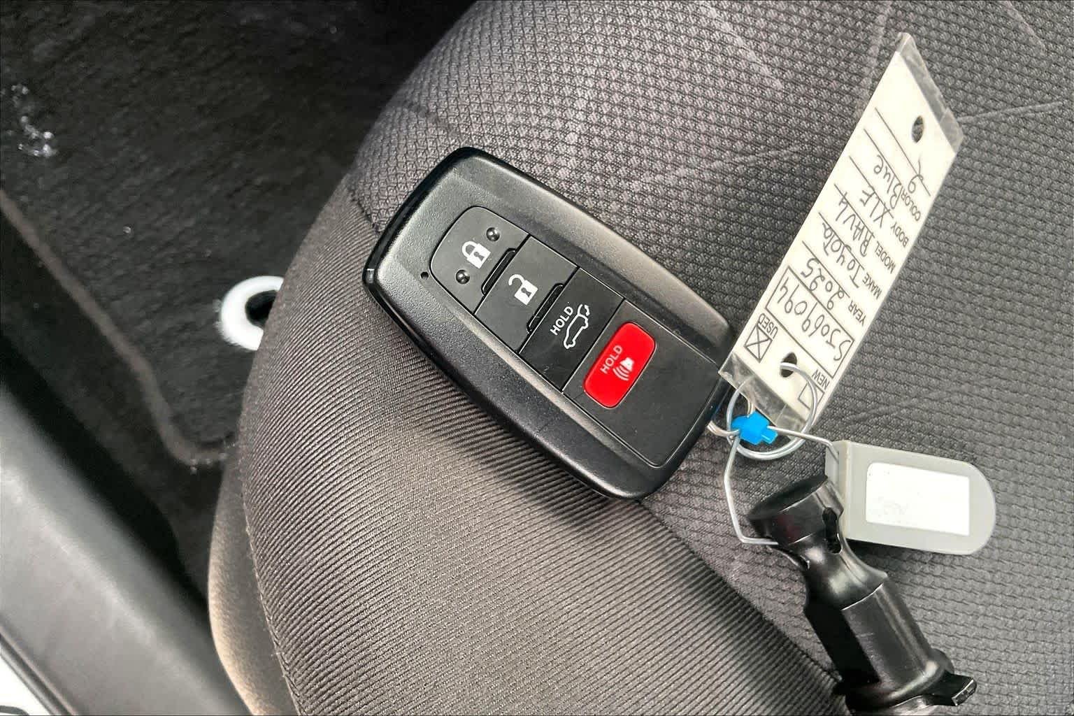 Used 2025 Blueprint Toyota Hybrid XLE image 15