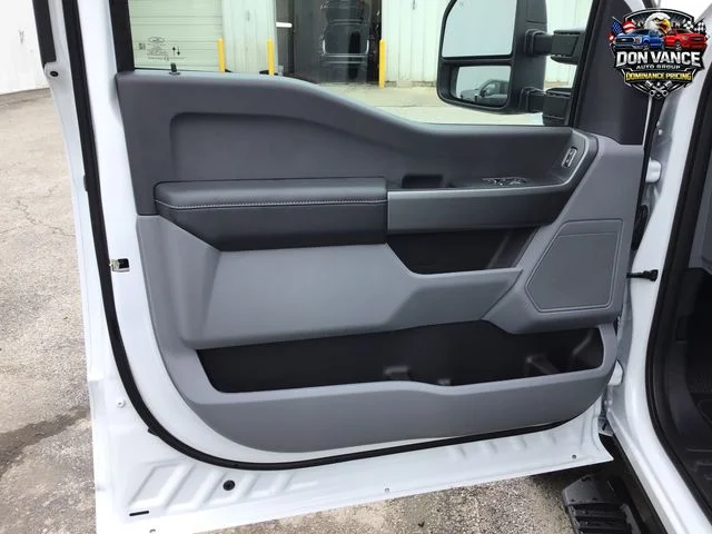 New 2026 Oxford White Ford F-250® XL image 6