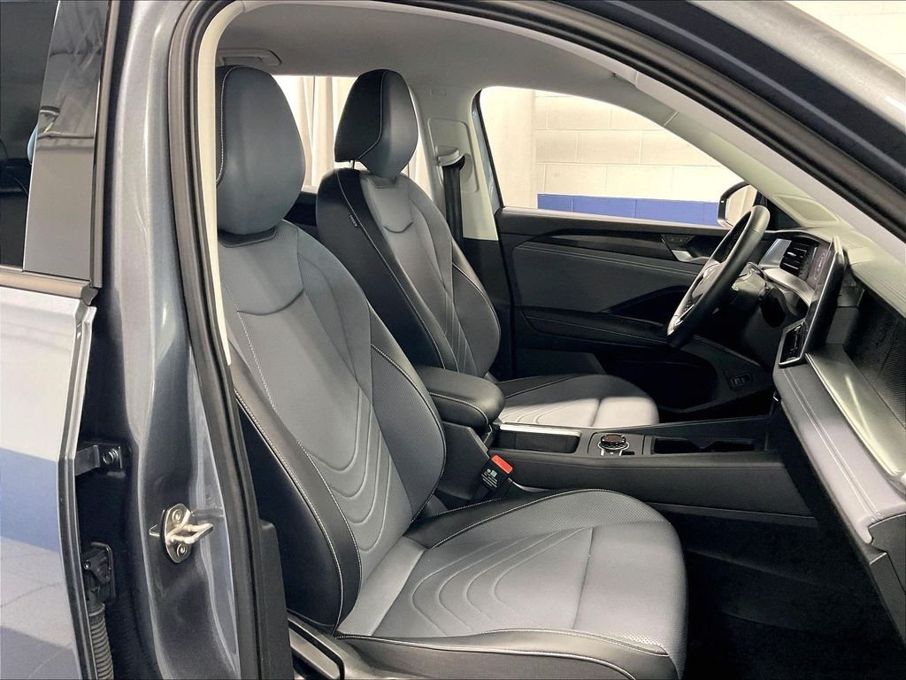 Certified Used 2025 Gray Volkswagen 2.0T SE image 11