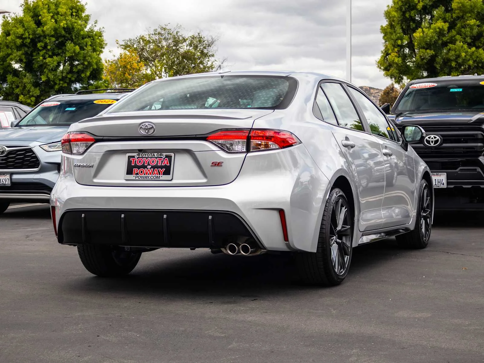 Certified Used 2026 Classic Silver Metallic Toyota SE image 9