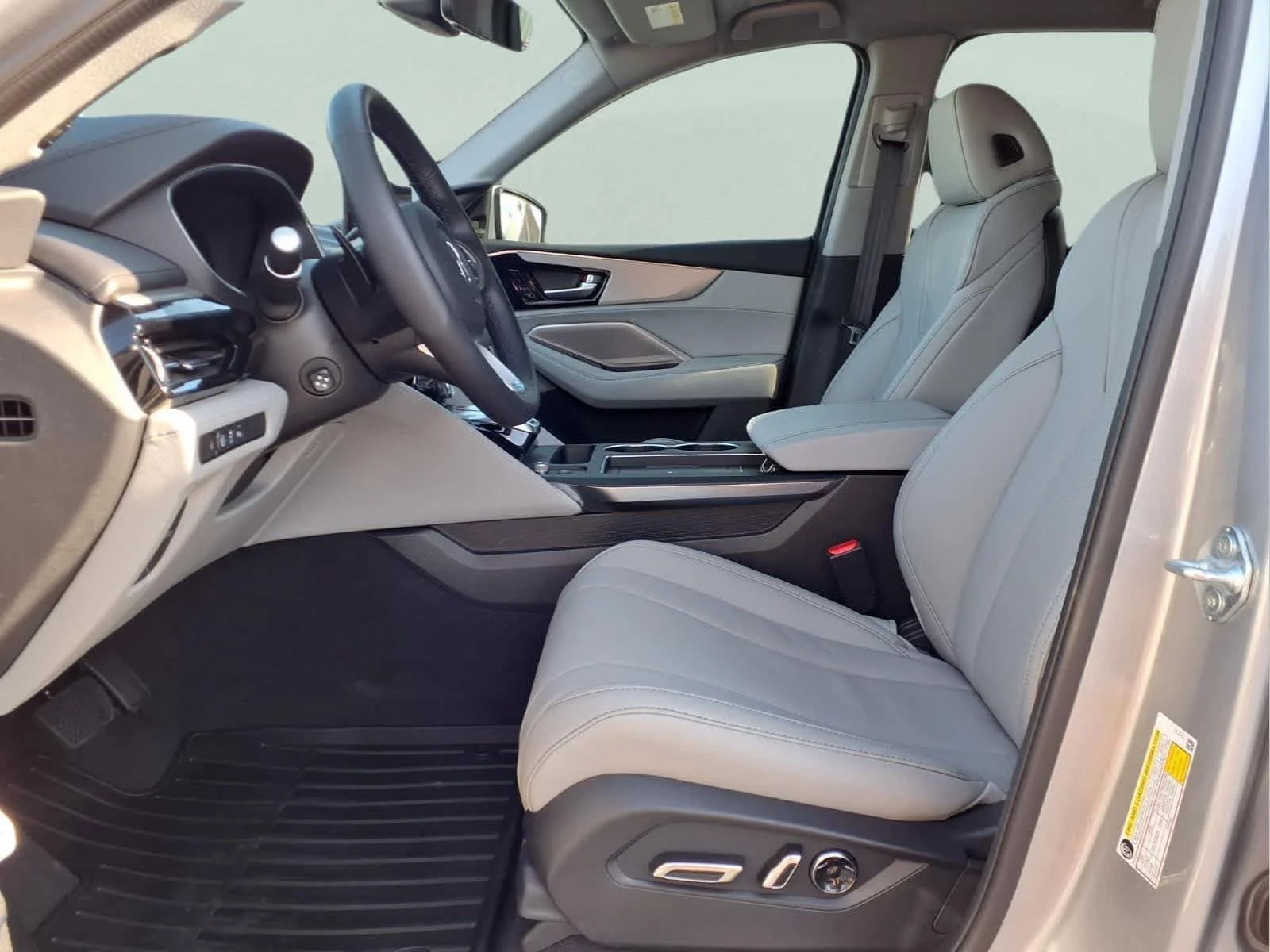 Used 2026 Solar Silver Metallic Acura Technology Package image 34