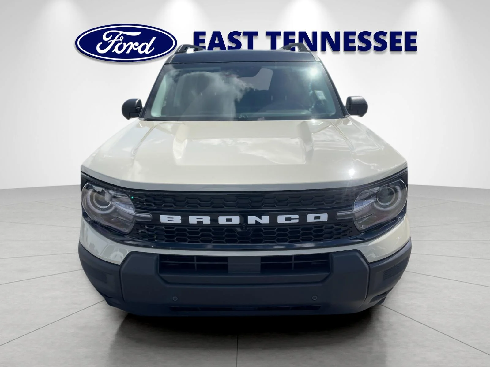 Used 2025 Beige Ford Outer Banks image 9