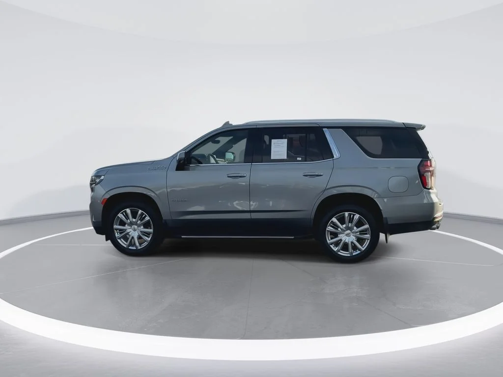 Used 2023 Gray Chevrolet High Country image 5
