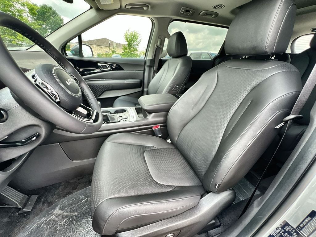 New 2026 White Kia SX Prestige image 11