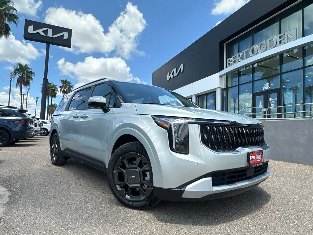 New 2026 White Kia EX image 1
