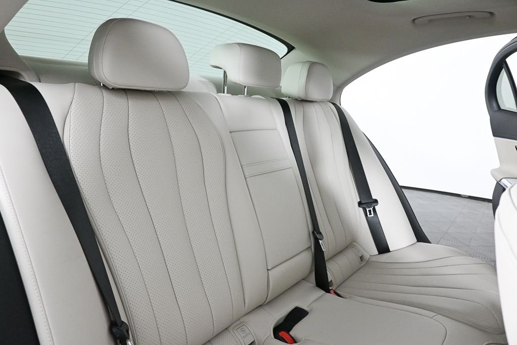 New 2026 Polar White Mercedes-Benz E 450 image 19